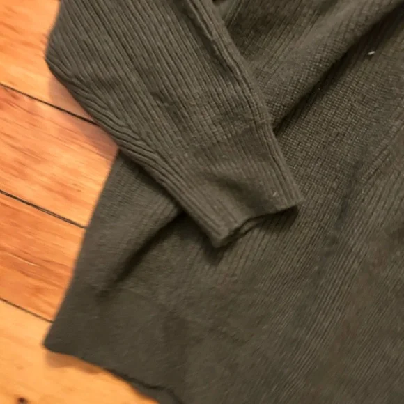 Sold - Picture 2 of 8